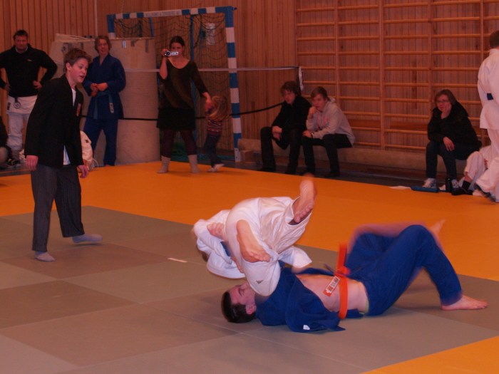 U21H-90: Nils Robin Bjørklund (Levanger) med en perfekt ippon mot Vedran Poljcic (Nidaros)