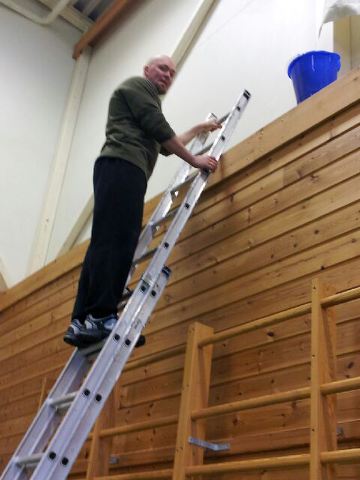 Steinar Dahl har draget på støvtørkinga.