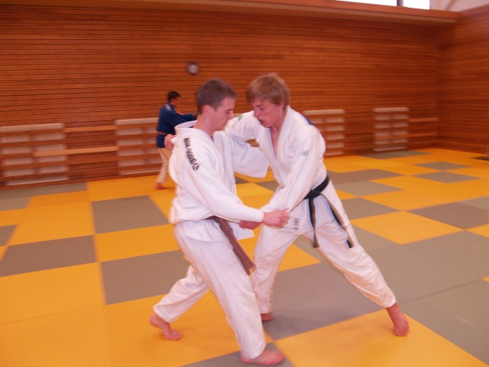 Jørgen Ruiz Garcia (t.v) og Henrik Reitan trener.