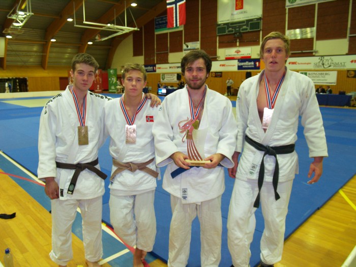 Bronse i U21, f.v.: Jørgen Ruiz Garcia, Linus Angel Vinje, Iver Finanger Nesbø og Henrik Reitan.