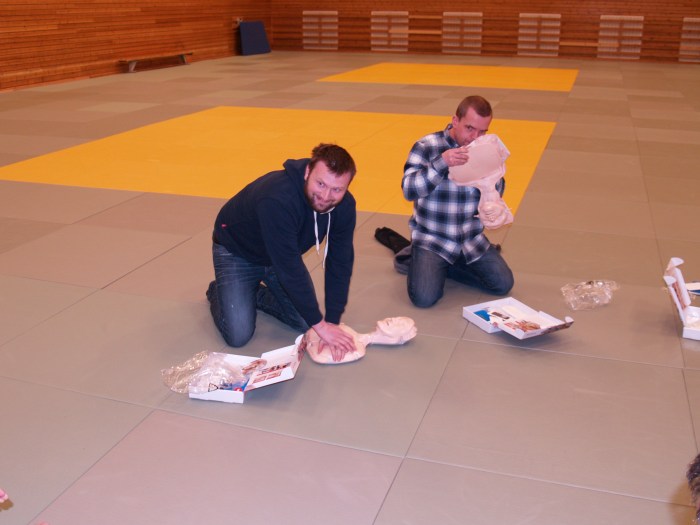 Aldri ei økt med Anne-dukka uten noen morsomme kommentarer.