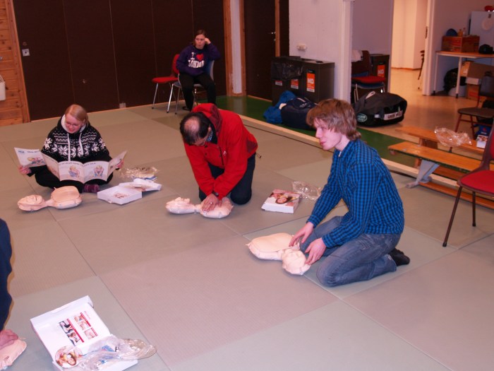 Hver deltaker får ei Anne-dukke.