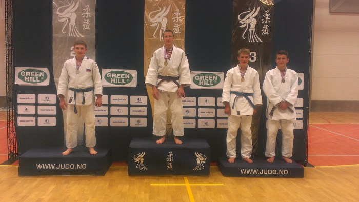 Lavrans Lysne-Ness mottar bronse i U18 -81