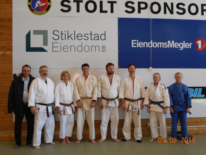 Samlet for graderingstrening 9. mai.