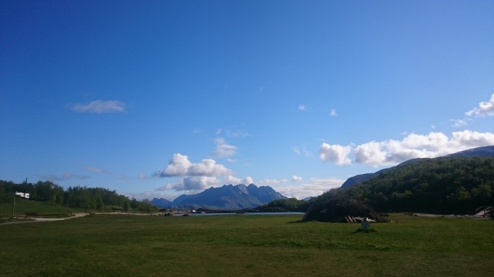 Flott område, med to tidevanns-bassenger som nok kommer opp i badetemperatur litt senere på sommeren.