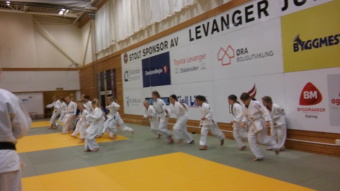 Tretti jenter deltok på samlinga.